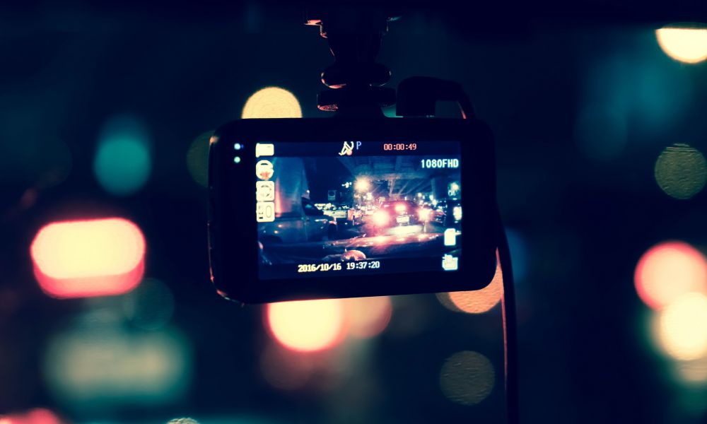 Țări care interzic sau condiționează folosirea camerelor auto