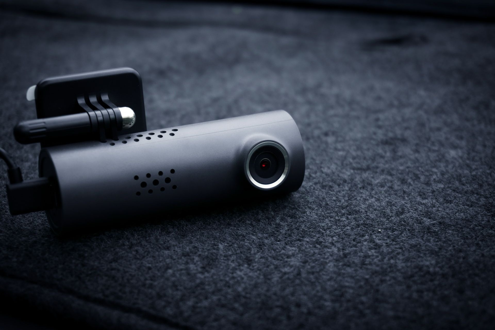 car-video-camera-dash-cam-car-concept-safety-camera-car-protection-technology-safety.jpg